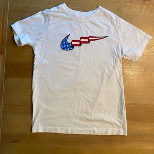 Nike Boys medium tshirt American Flag Swoosh